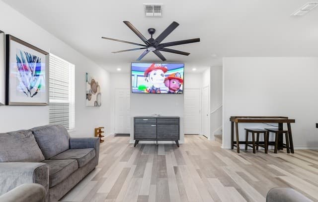 10643 W MILITARY DR unit 13, San Antonio, TX 78251 — photo 6