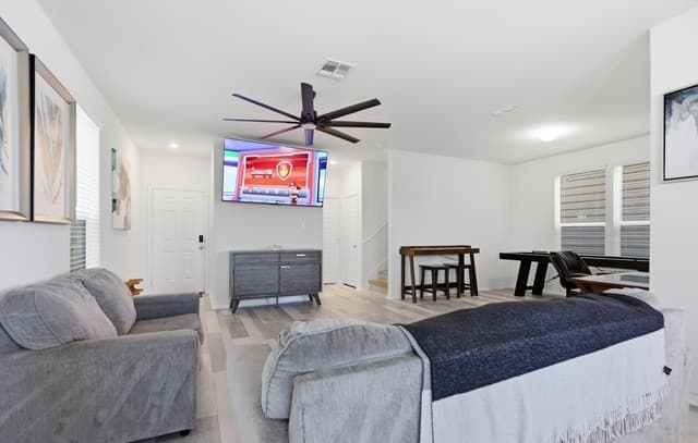 10643 W MILITARY DR unit 13, San Antonio, TX 78251 — photo 7