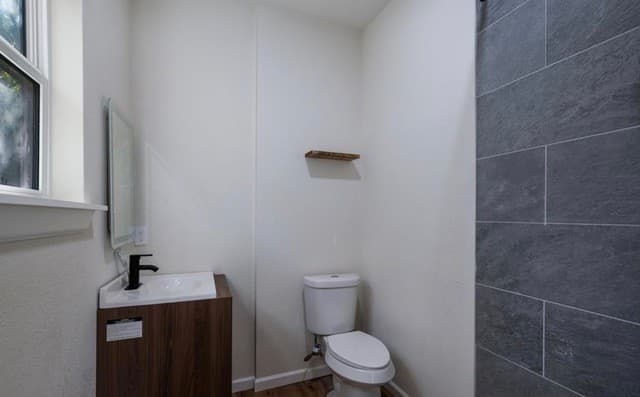 735  Gulf, San Antonio, TX 78202 — photo 11