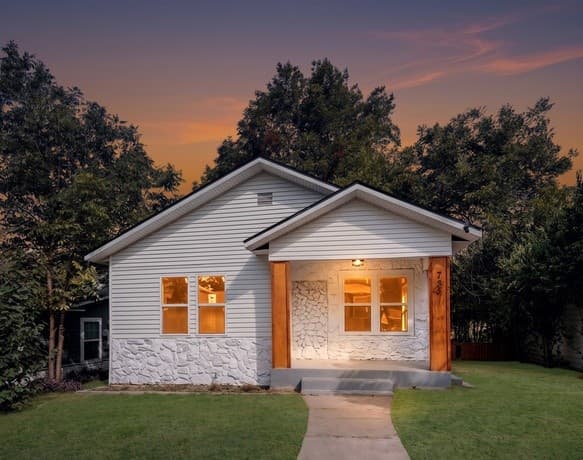 735  Gulf, San Antonio, TX 78202 — photo 2