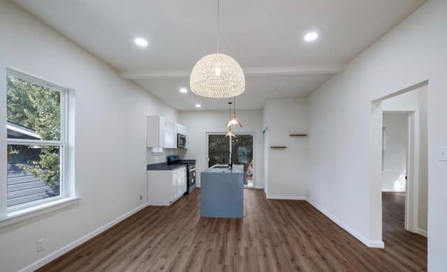 735  Gulf, San Antonio, TX 78202 — photo 3