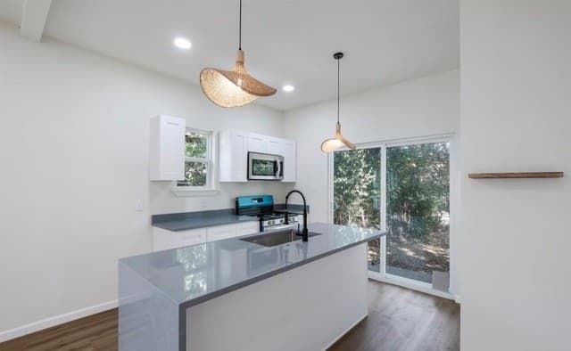 735  Gulf, San Antonio, TX 78202 — photo 5