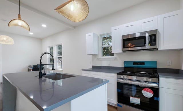 735  Gulf, San Antonio, TX 78202 — photo 6