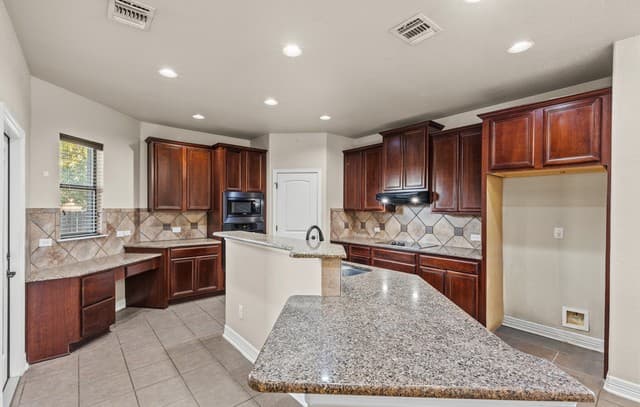 9814  Rostock, Helotes, TX 78023 — photo 6