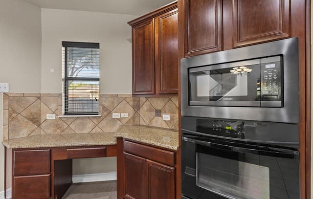 9814  Rostock, Helotes, TX 78023 — photo 8