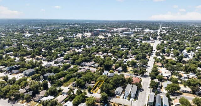 1818 E Crockett St, San Antonio, TX 78202 — photo 10