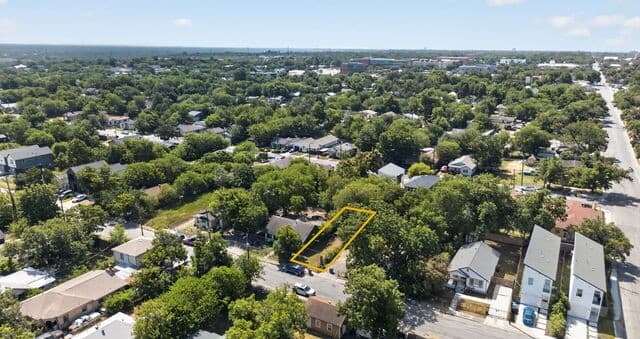 1818 E Crockett St, San Antonio, TX 78202 — photo 3