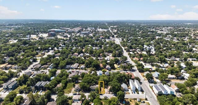 1818 E Crockett St, San Antonio, TX 78202 — photo 9