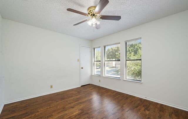 8507  Park Olympia, Universal City, TX 78148 — photo 23