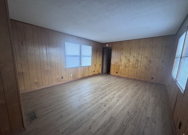 148  Hickory Hill Dr, La Vernia, TX 78121 — photo 16