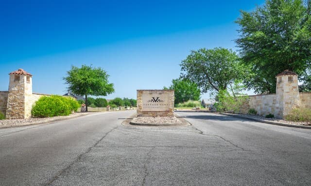 1324  Pinot Grigio, New Braunfels, TX 78132 — photo 10