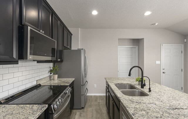 12803  Olson Pt, San Antonio, TX 78252 — photo 2