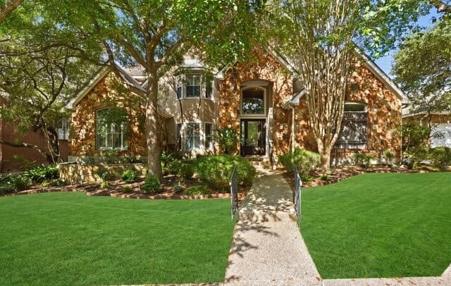 17323  Fountain Bluff Dr
