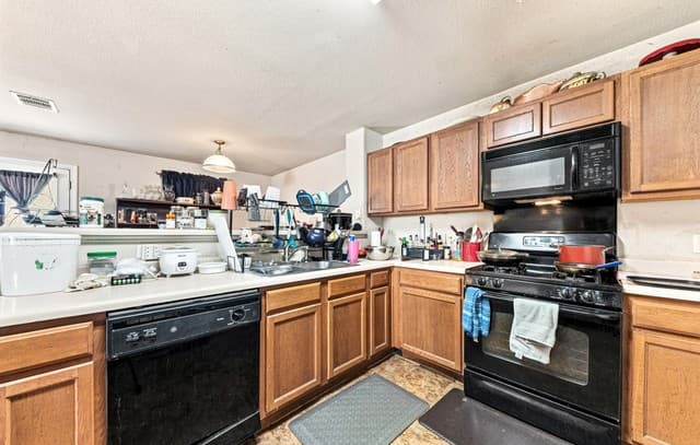 6418  Candleview Ct, San Antonio, TX 78244 — photo 12