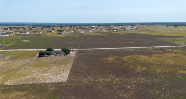 202  Scenic Hills Drive, La Vernia, TX 78121 — photo 12