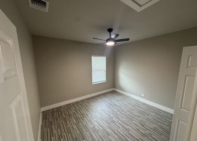 854  Canton, San Antonio, TX 78202 — photo 3