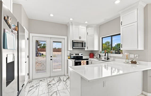 7306  Tiff Nicole Ln, Von Ormy, TX 78073 — photo 11
