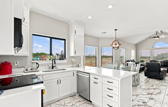 7306  Tiff Nicole Ln, Von Ormy, TX 78073 — photo 14