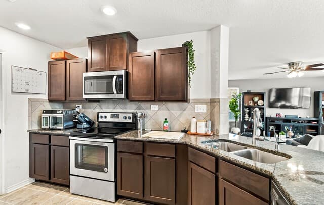 2409  Cotton Forrest, San Antonio, TX 78244 — photo 8