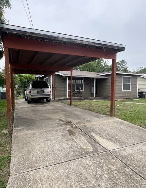 311  Riverdale, San Antonio, TX 78228 — photo 2