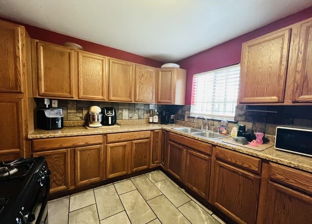 311  Riverdale, San Antonio, TX 78228 — photo 9