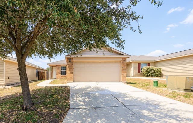 11235  Pecan Cyn, San Antonio, TX 78252 — photo 2