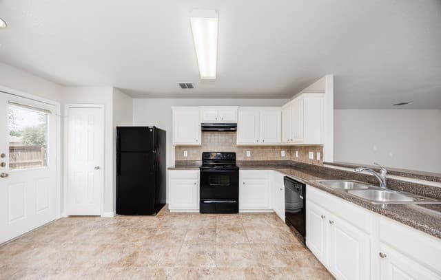 11235  Pecan Cyn, San Antonio, TX 78252 — photo 6