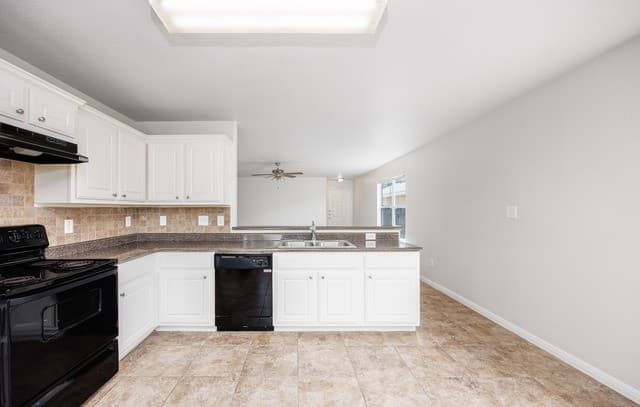 11235  Pecan Cyn, San Antonio, TX 78252 — photo 8