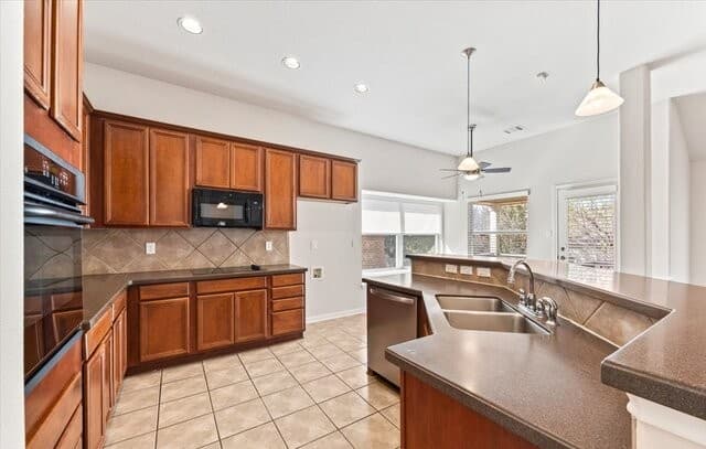 19511  Highgrove Ln, San Antonio, TX 78258 — photo 19