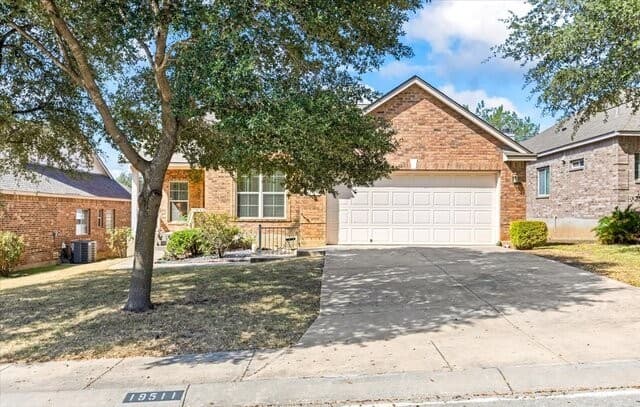 19511  Highgrove Ln, San Antonio, TX 78258 — photo 2