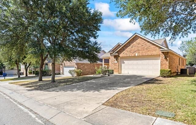19511  Highgrove Ln, San Antonio, TX 78258 — photo 5