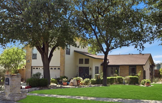 7952  Splintered Oak, Live Oak, TX 78233 — photo 2
