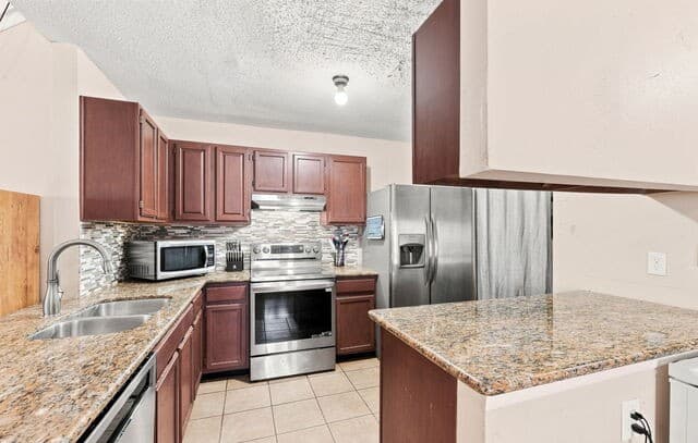 11710  Spring Ridge Dr, San Antonio, TX 78249 — photo 8