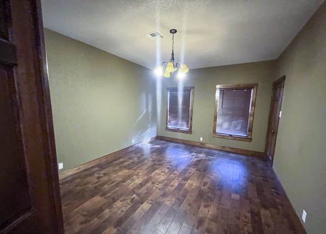 610  Hospital, Floresville, TX 78114 — photo 7