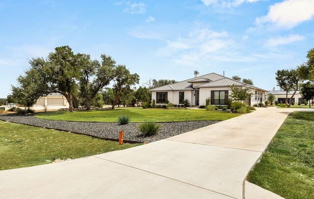 1147 Powder Ridge Rd