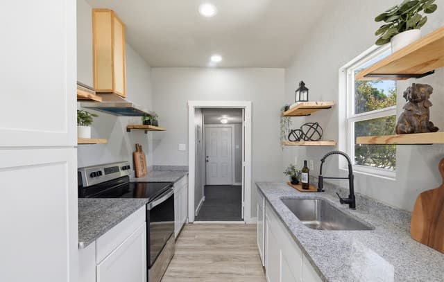 146  Isabel St, San Antonio, TX 78210 — photo 9