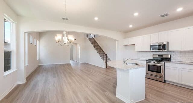 20824  Streamlet End, San Antonio, TX 78266 — photo 5