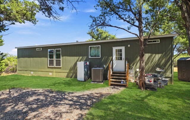 133  Canyon Lake Dr, Bandera, TX 78003 — photo 7