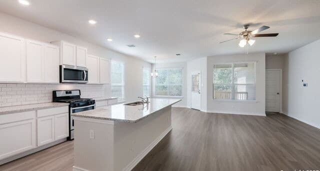 20832  Streamlet End, San Antonio, TX 78266 — photo 2