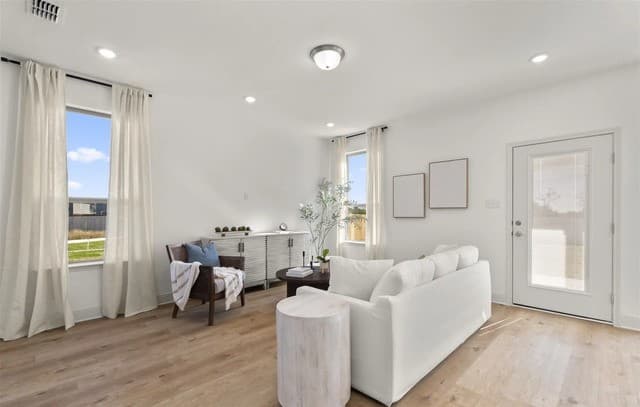 5714  Quartz Ter, San Antonio, TX 78222 — photo 5