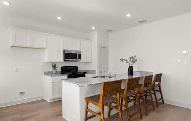 5714  Quartz Ter, San Antonio, TX 78222 — photo 9
