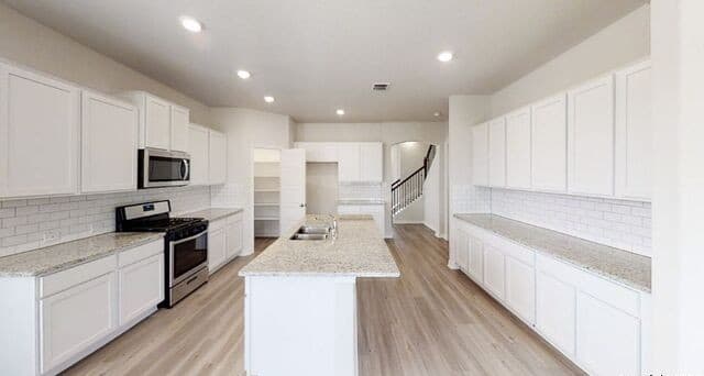 20924  Streamlet End, San Antonio, TX 78266 — photo 3