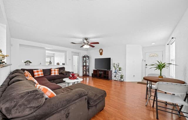 4403  Ivan Dr, San Antonio, TX 78244 — photo 10