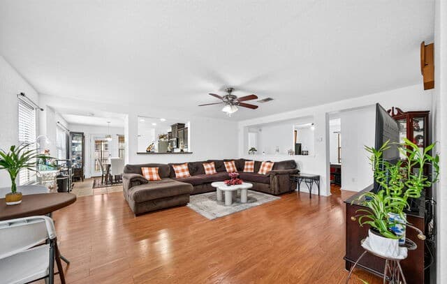 4403  Ivan Dr, San Antonio, TX 78244 — photo 11