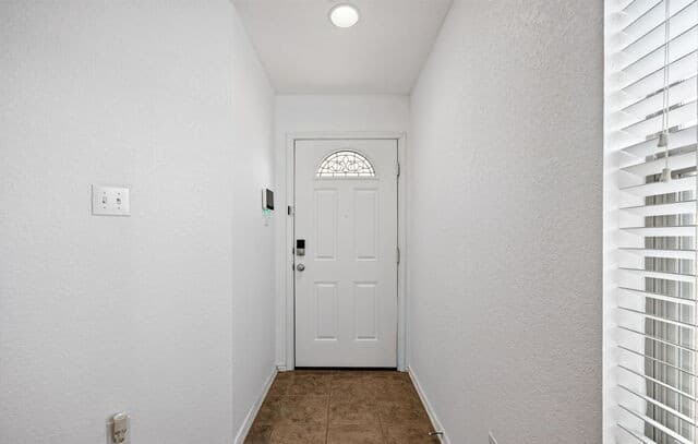 4403  Ivan Dr, San Antonio, TX 78244 — photo 8