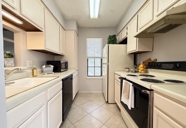4212 Medical Dr Unit 608, San Antonio, TX 78229 — photo 4