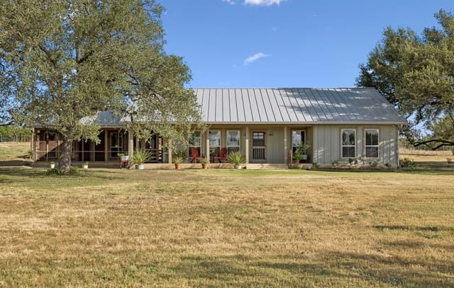 466  County Road 742, Yancey, TX 78886 — photo 4