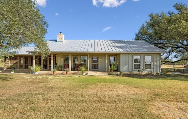 466  County Road 742, Yancey, TX 78886 — photo 6