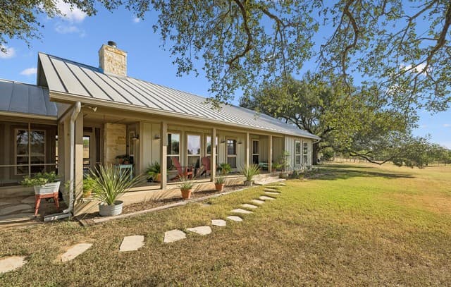 466  County Road 742, Yancey, TX 78886 — photo 7