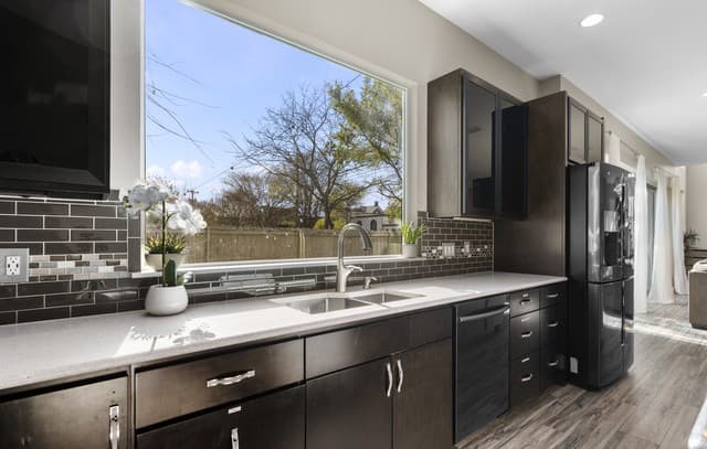 327  Jackson St, San Antonio, TX 78212 — photo 9